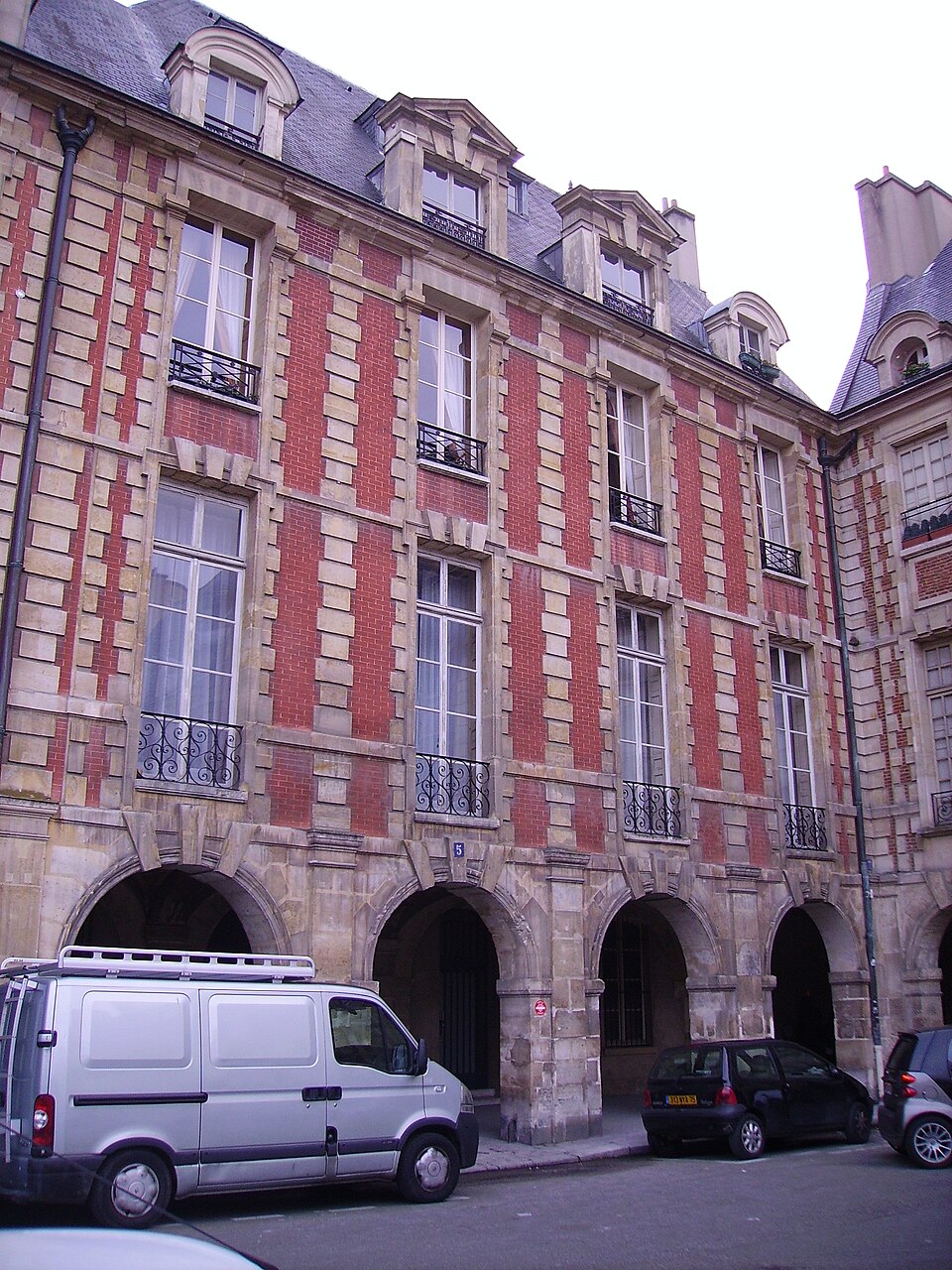A photograph of Hôtel de la Salle