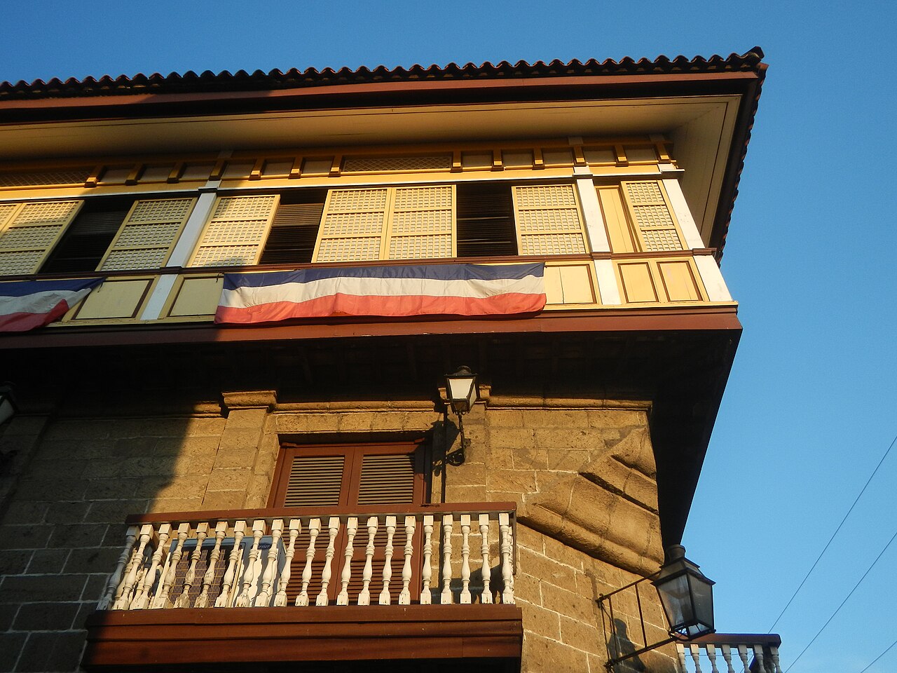 A photograph of Casa Manila