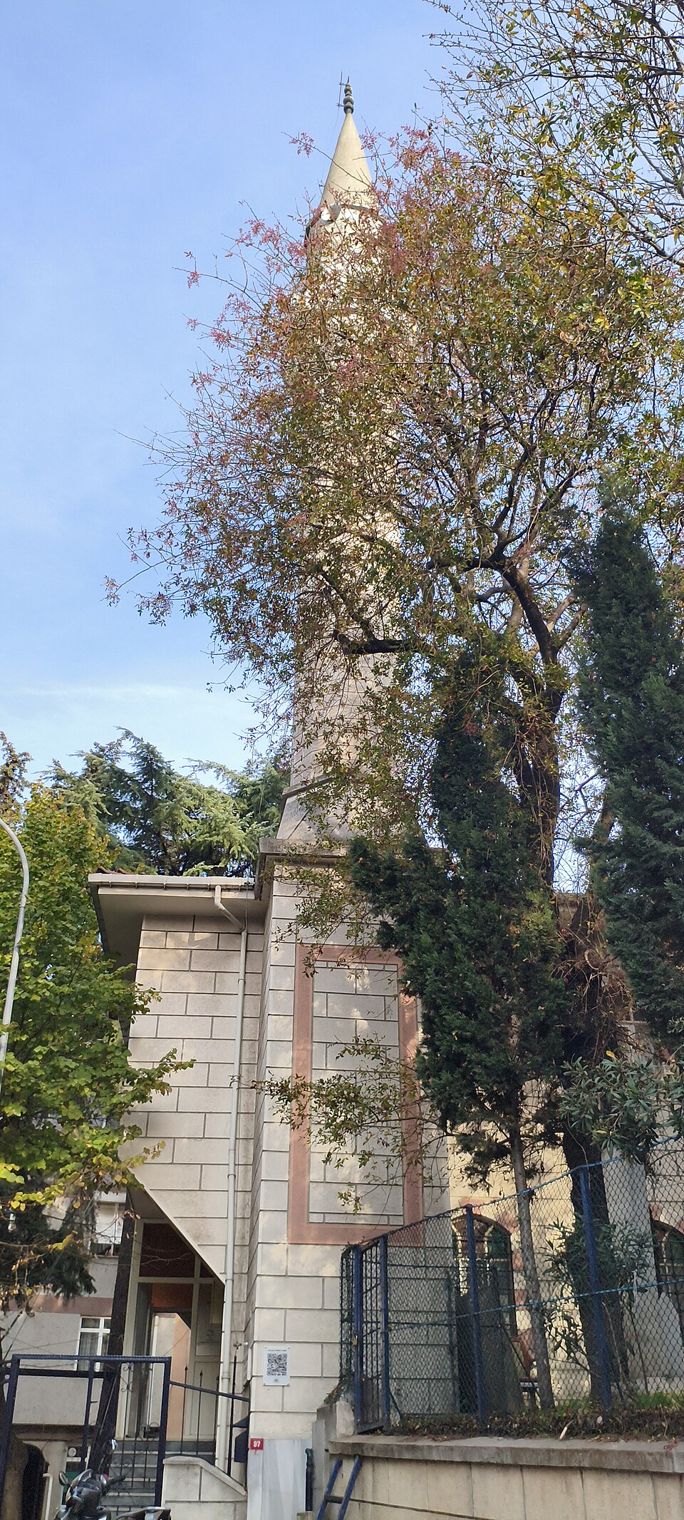 A photograph of Solak Sinan Mosque