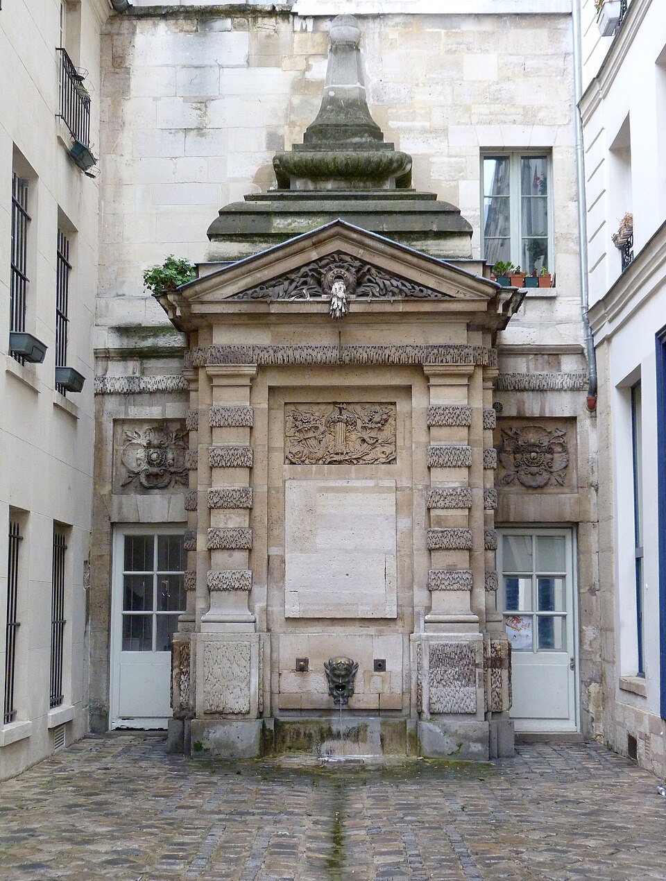 A photograph of fontaine de Jarente