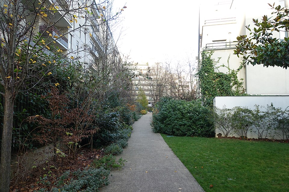 A photograph of Square Marie-Poussepin