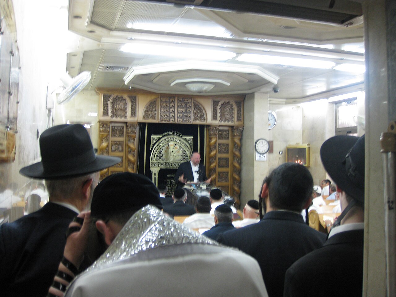 A photograph of Itzkovitch Synagogue