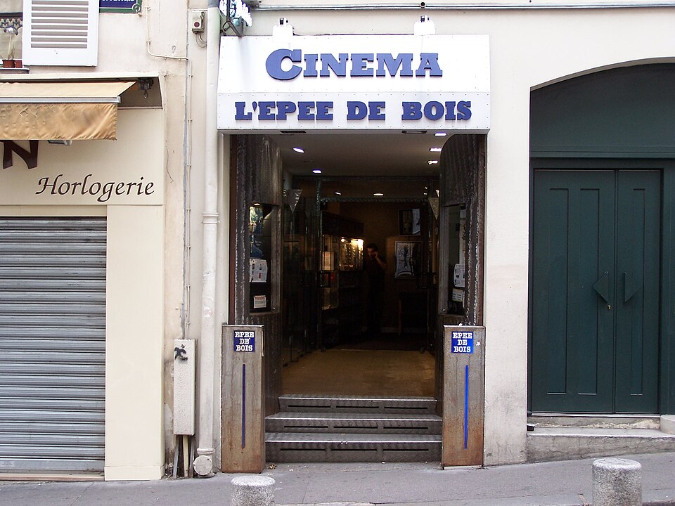 A photograph of L'Épée de bois