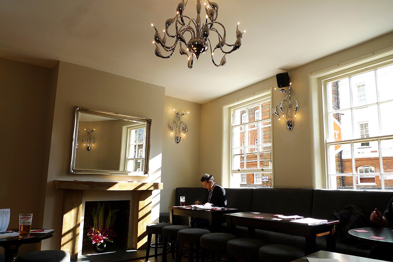 صورة The Clock House Public House