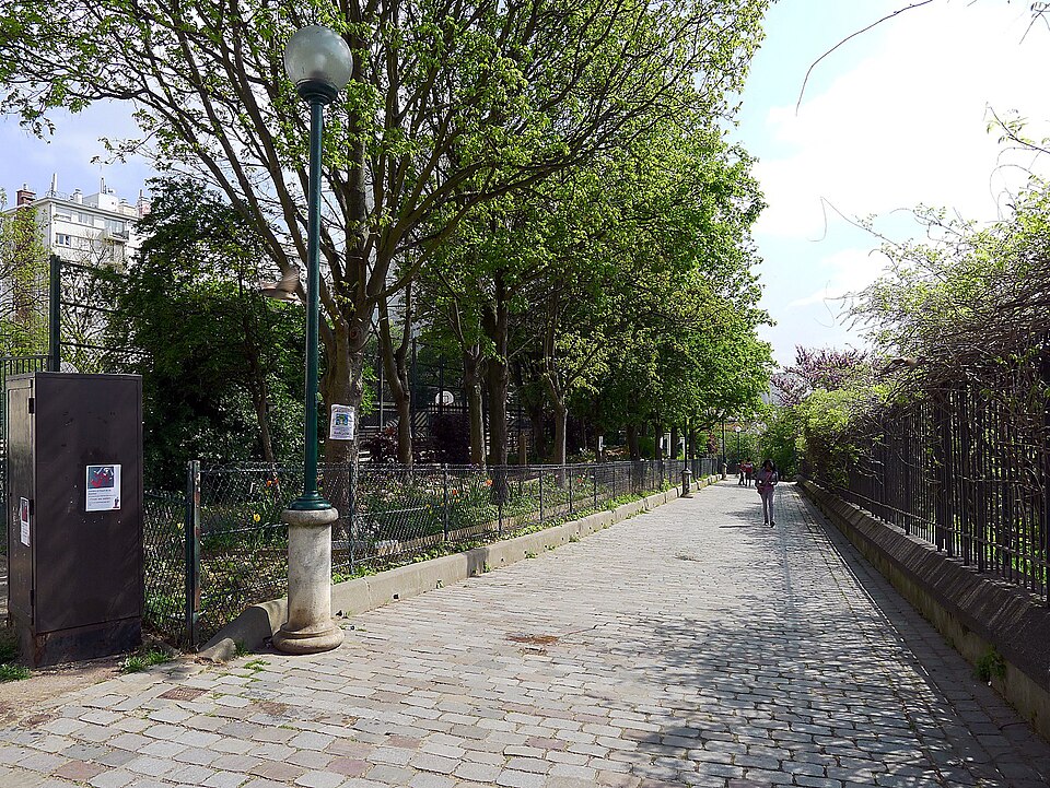 A photograph of square Alexandre-Luquet