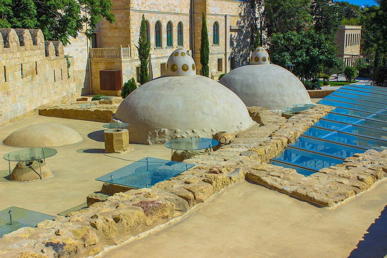 Yeraltı hamamı (Bakü)