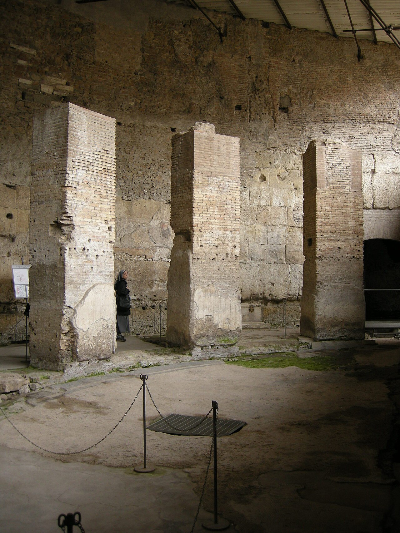 صورة Exedra