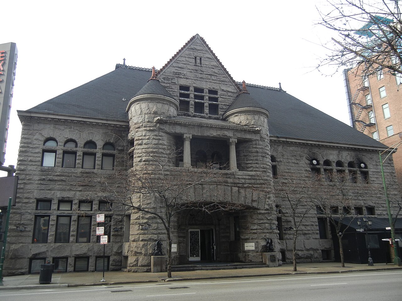 Former Chicago Historical Society Building의 사진