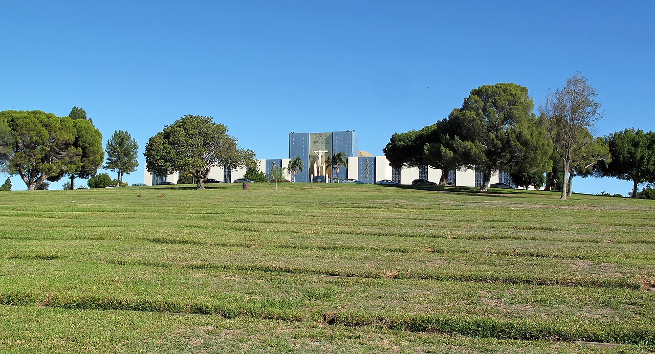 صورة Holy Cross Cemetery