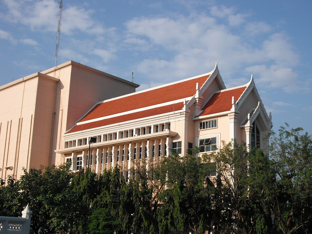 National Theatre fotoğrafı