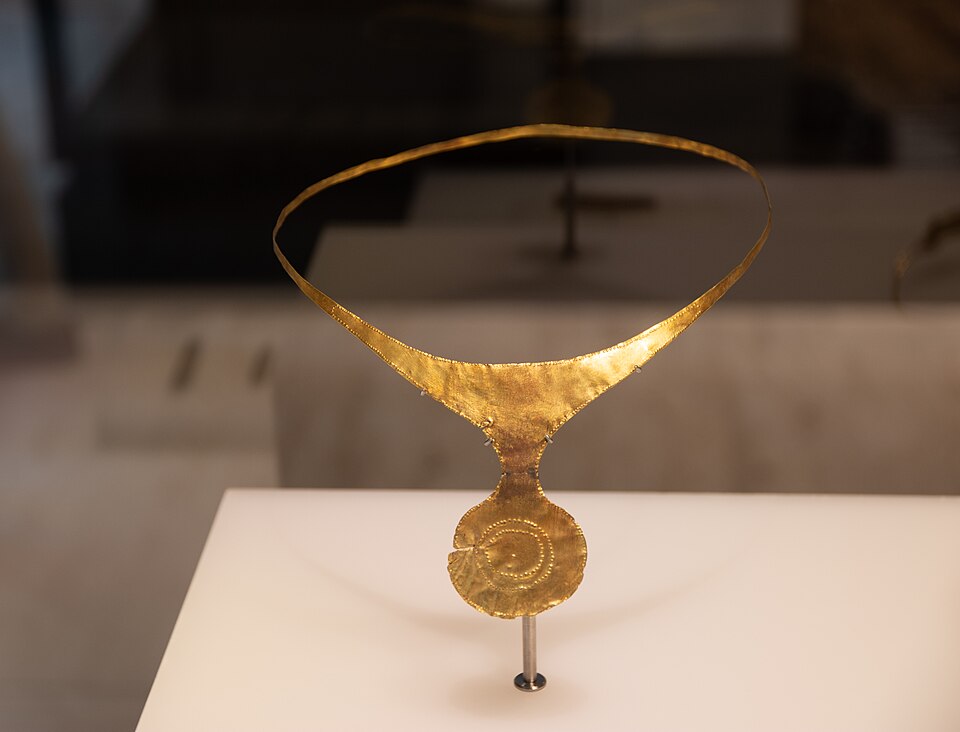 A photograph of De la Cruz Collection