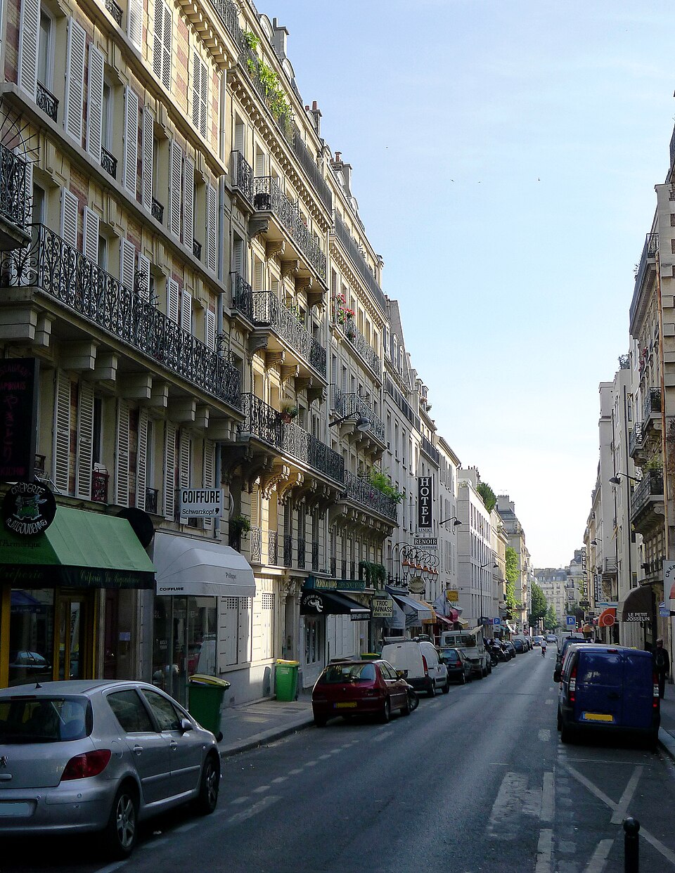A photograph of Gallery of Montparnasse