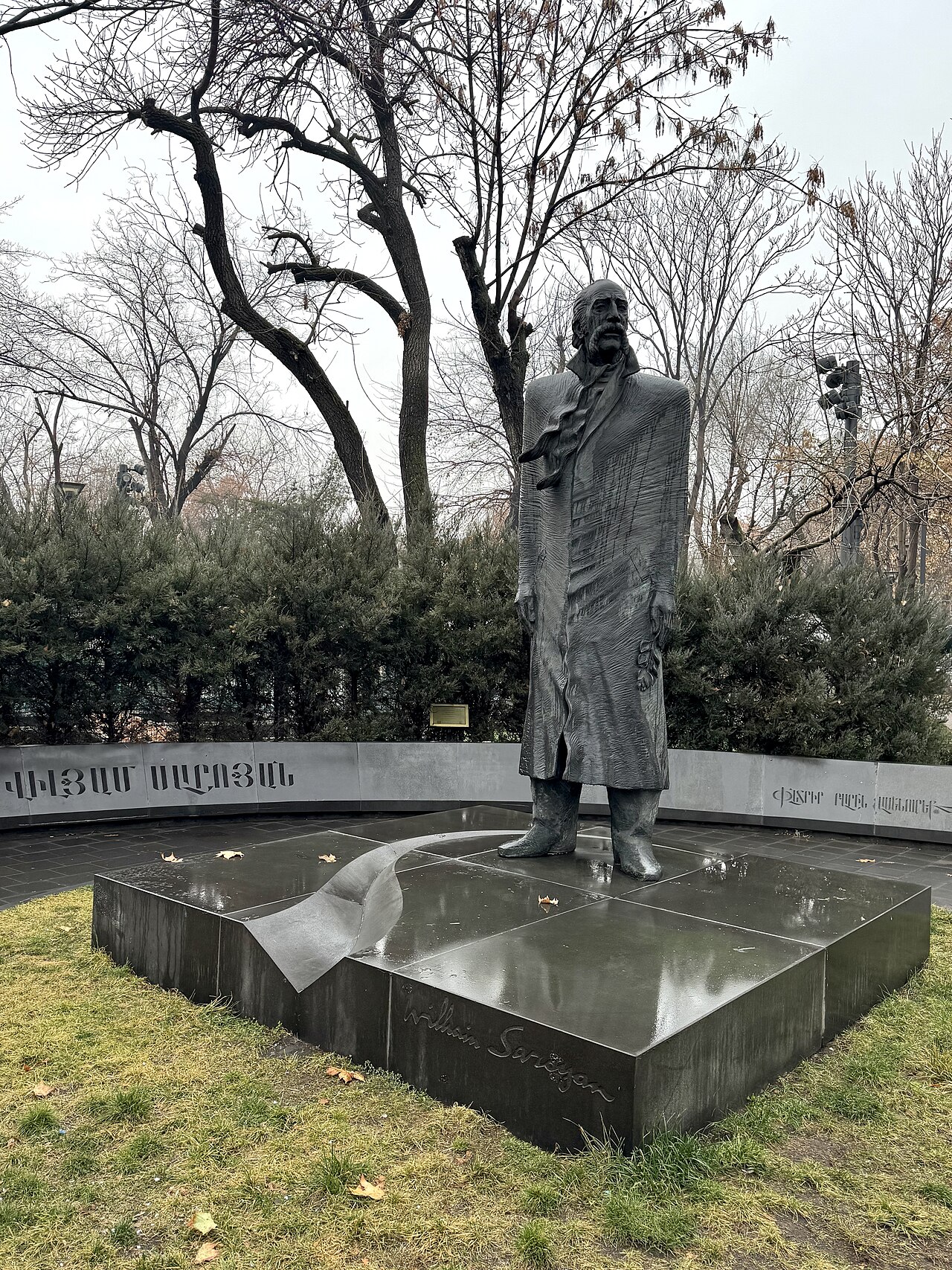 صورة William Saroyan's Monument