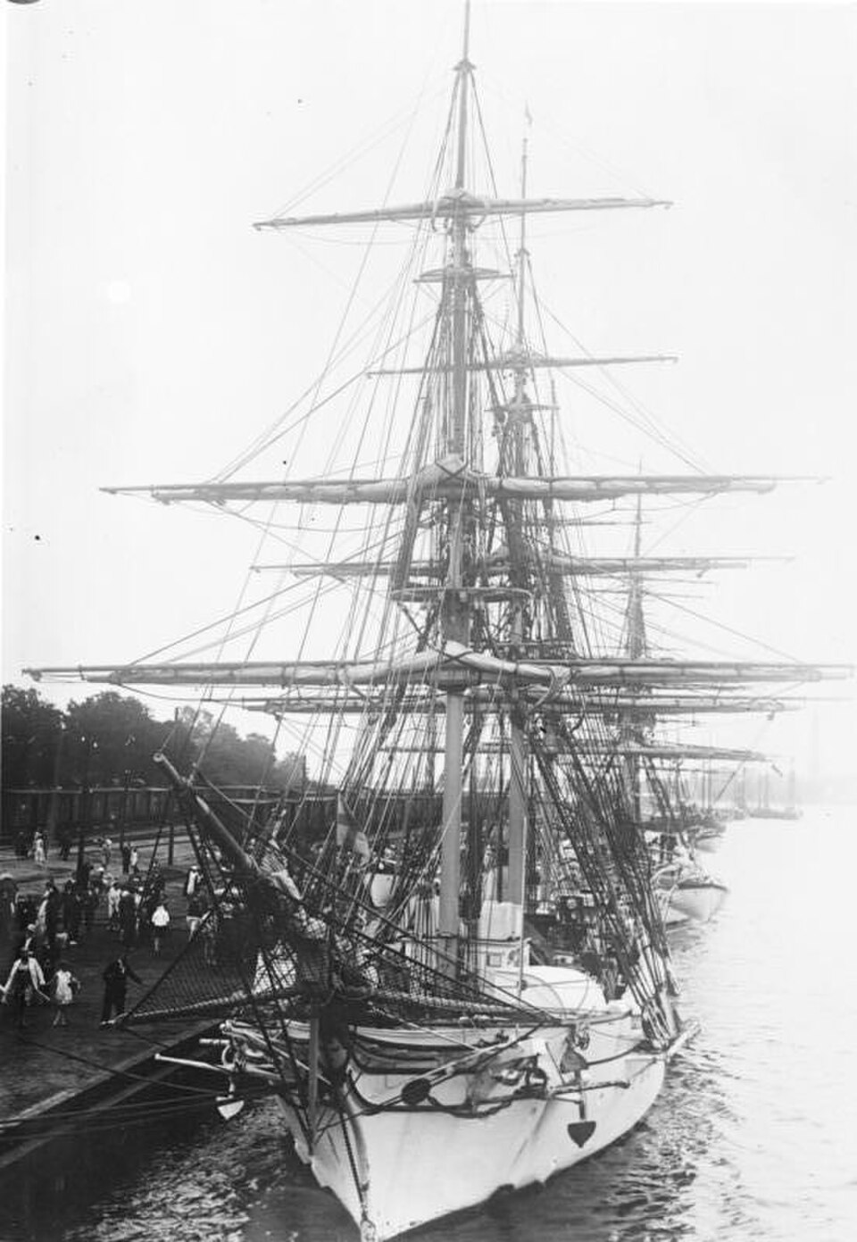 A photograph of Naïades - Najaden