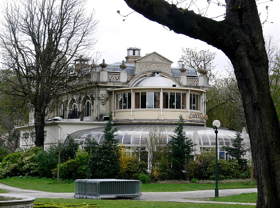 A photograph of Pavillon Élysée-Lenôtre