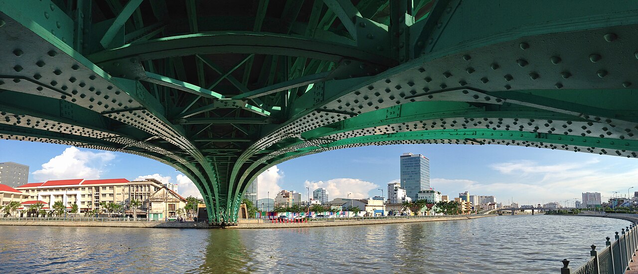 A photograph of Mong Bridge