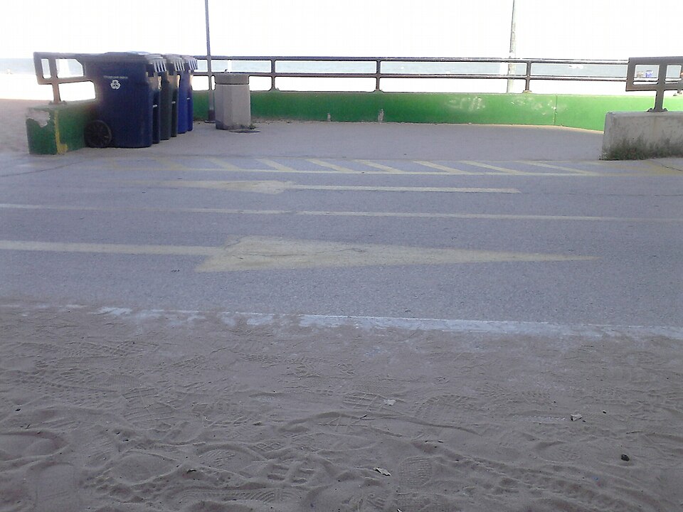 A photograph of Oak Street Beach