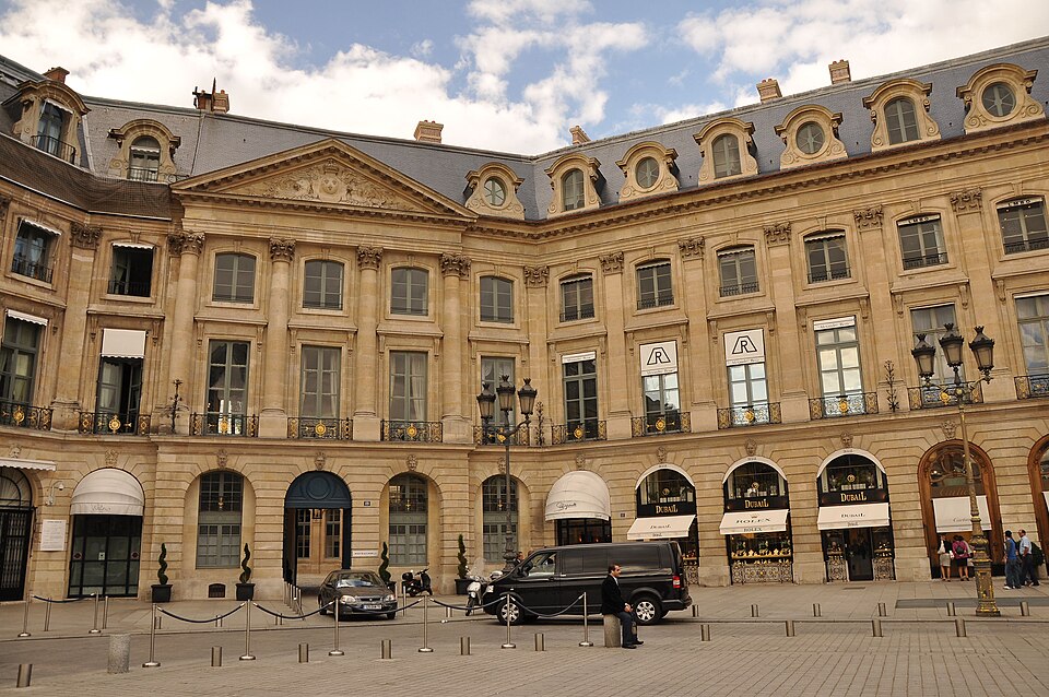 A photograph of Hôtel d’Évreux