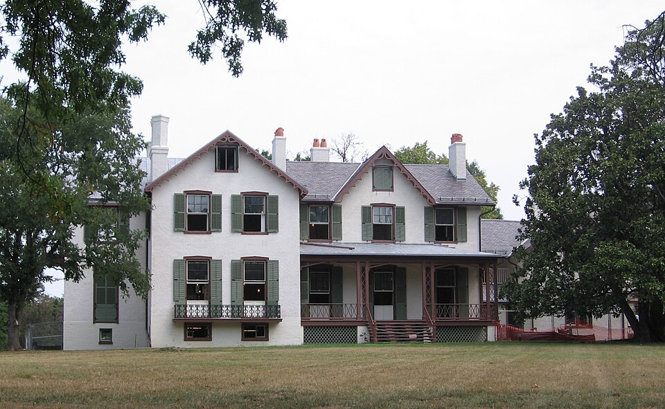 A photograph of President Lincoln's Cottage at the Soldiers' Home
