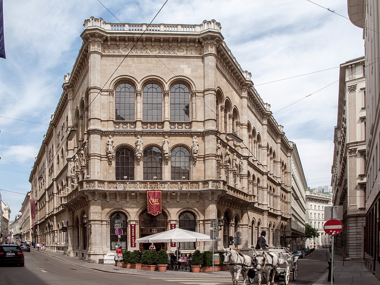 Uma fotografia de Café Central