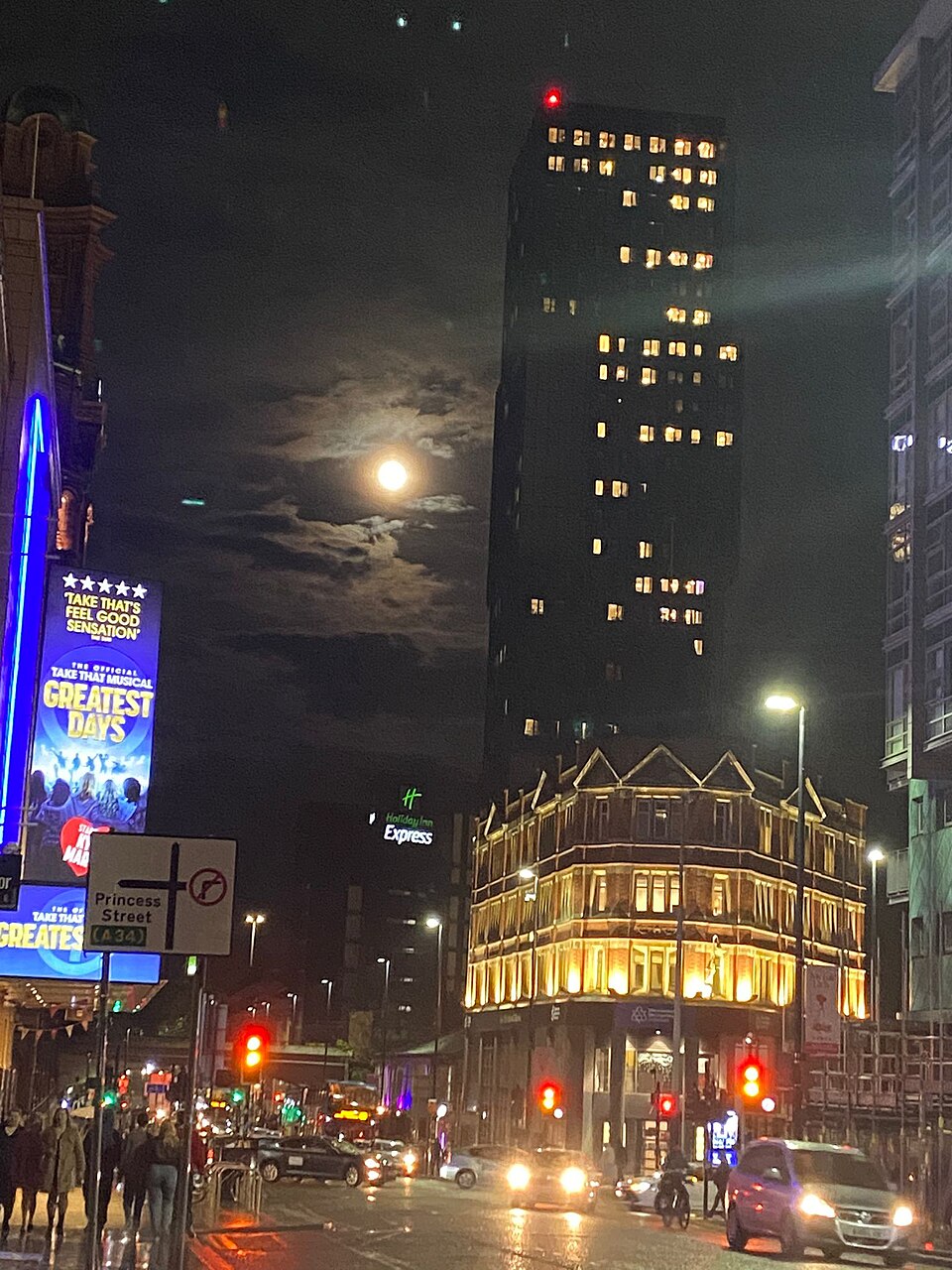 A photograph of Palace Theatre
