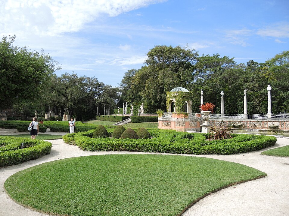 A photograph of Vizcaya Museum and Gardens