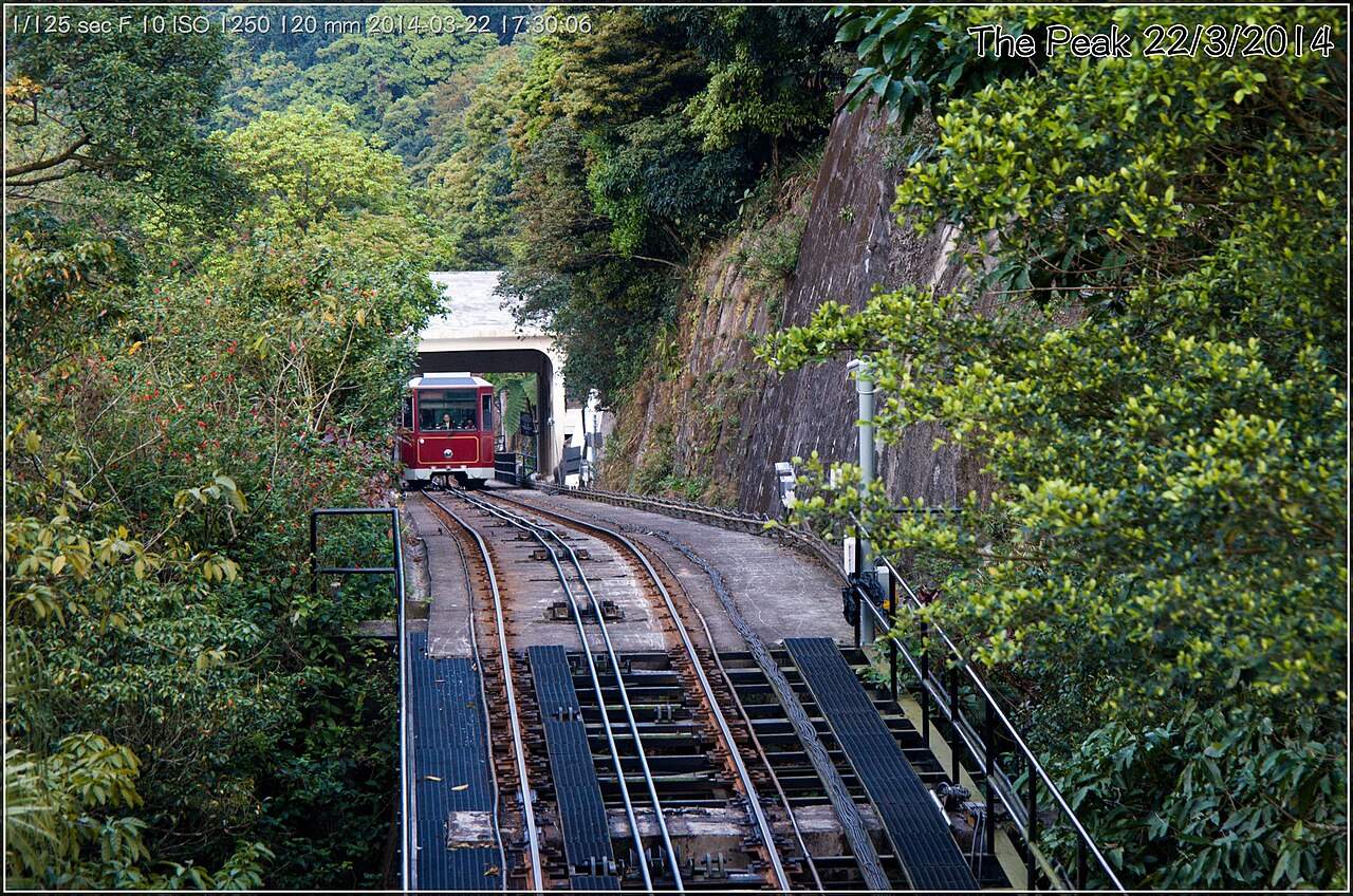 صورة Peak Tram