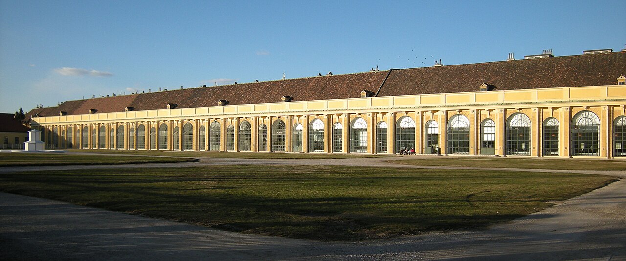 Uma fotografia de Orangerie Schönbrunn