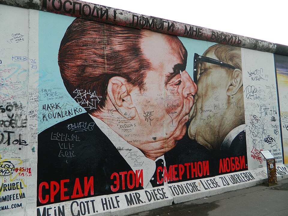 A photograph of East Side Gallery