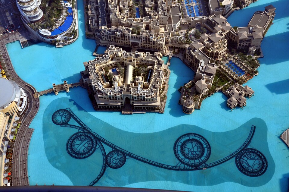 A photograph of The Dubai Fountain