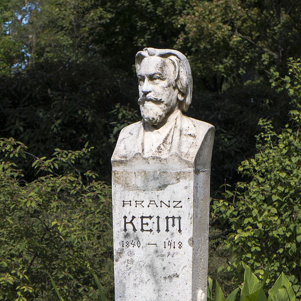A photograph of Franz Keim monument, Wertheimsteinpark