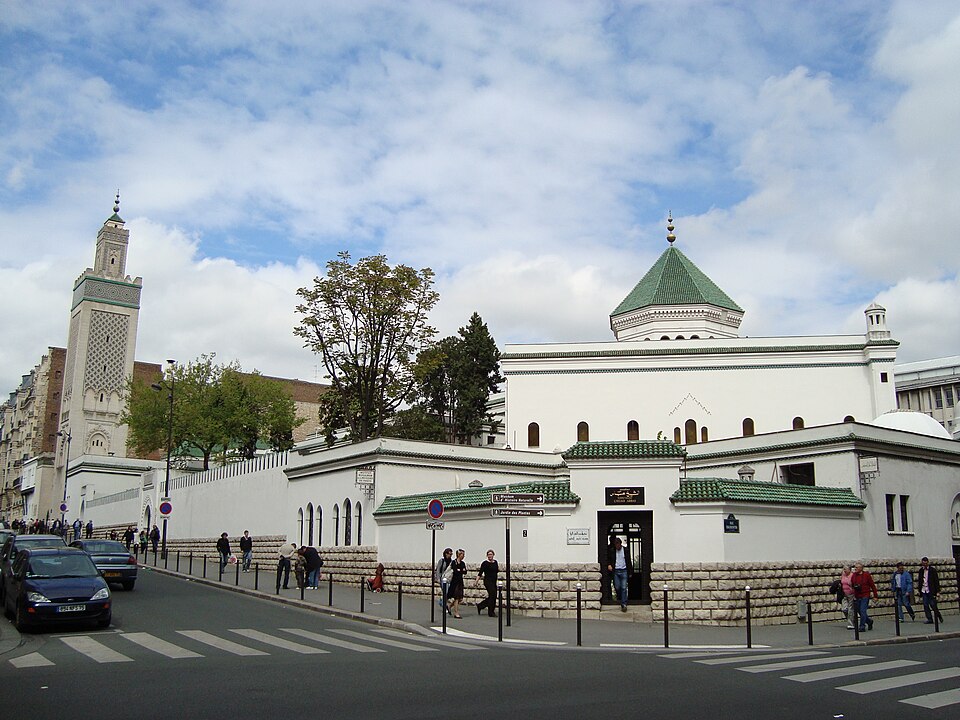 A photograph of Grand Mosque of Paris