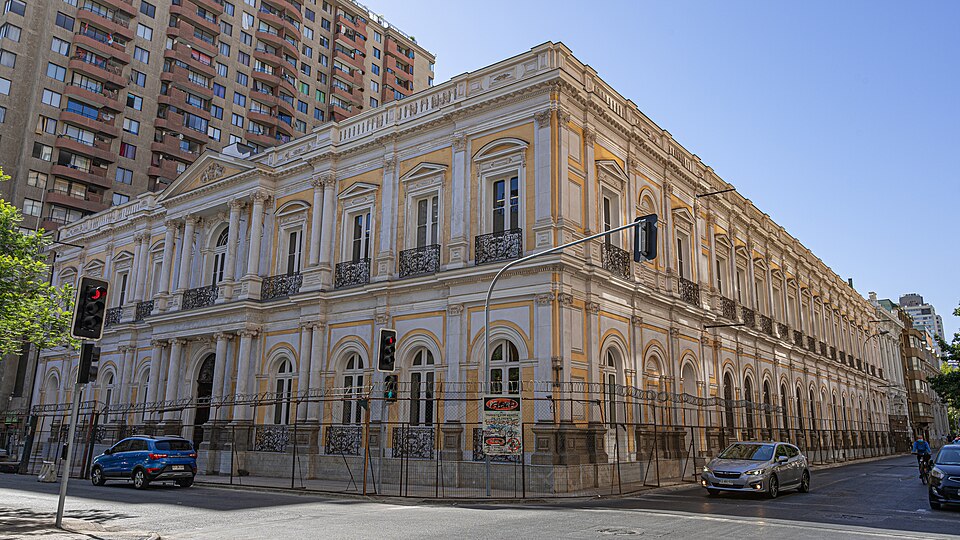Palacio Pereira