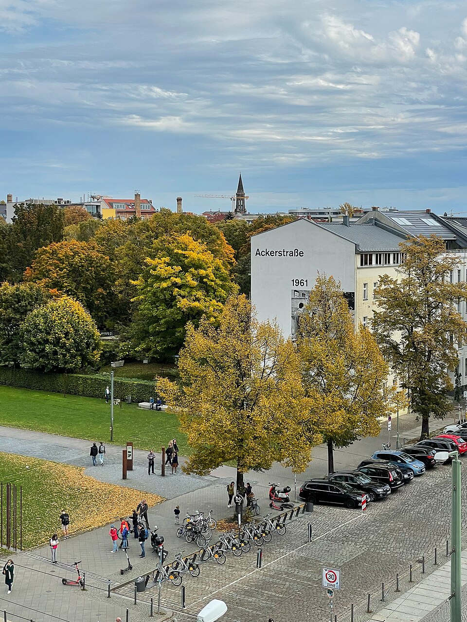 A photograph of Berlin Wall Memorial