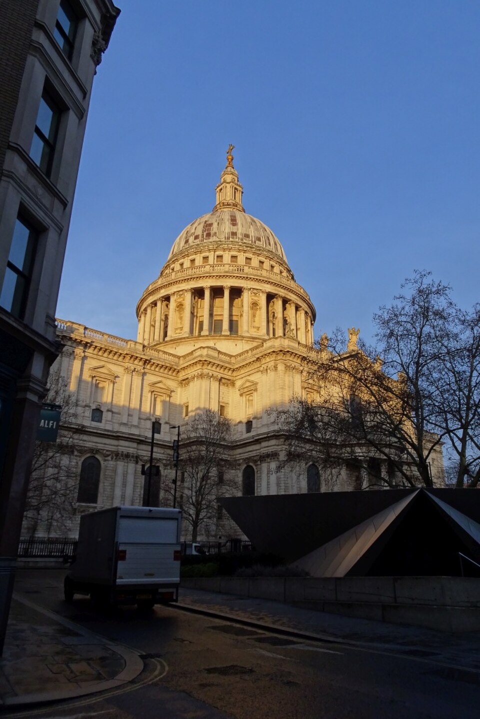 A photograph of St Paul's Cathedral