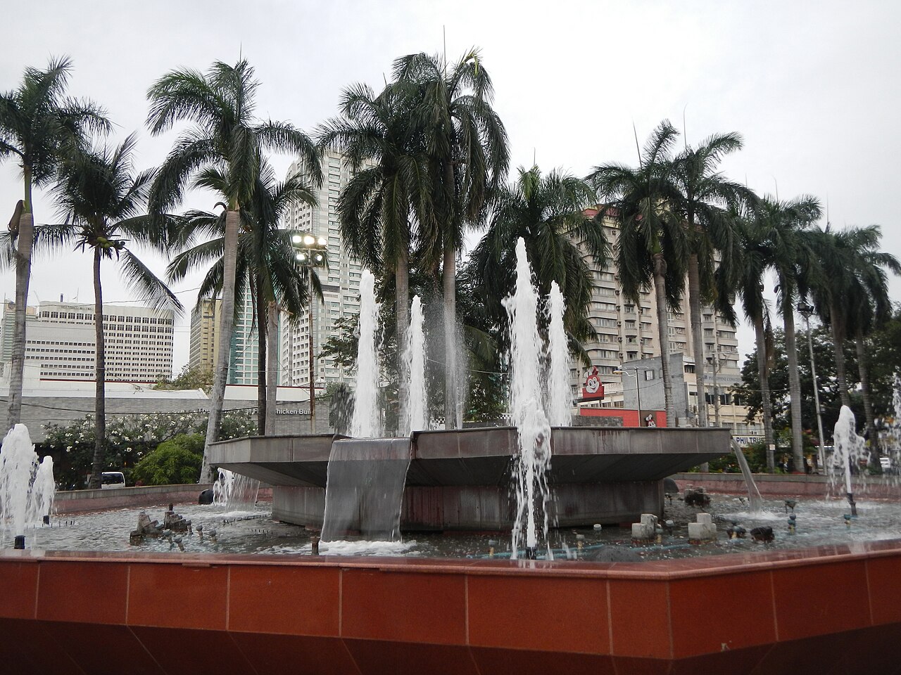 Plaza Rajah Sulayman fotoğrafı