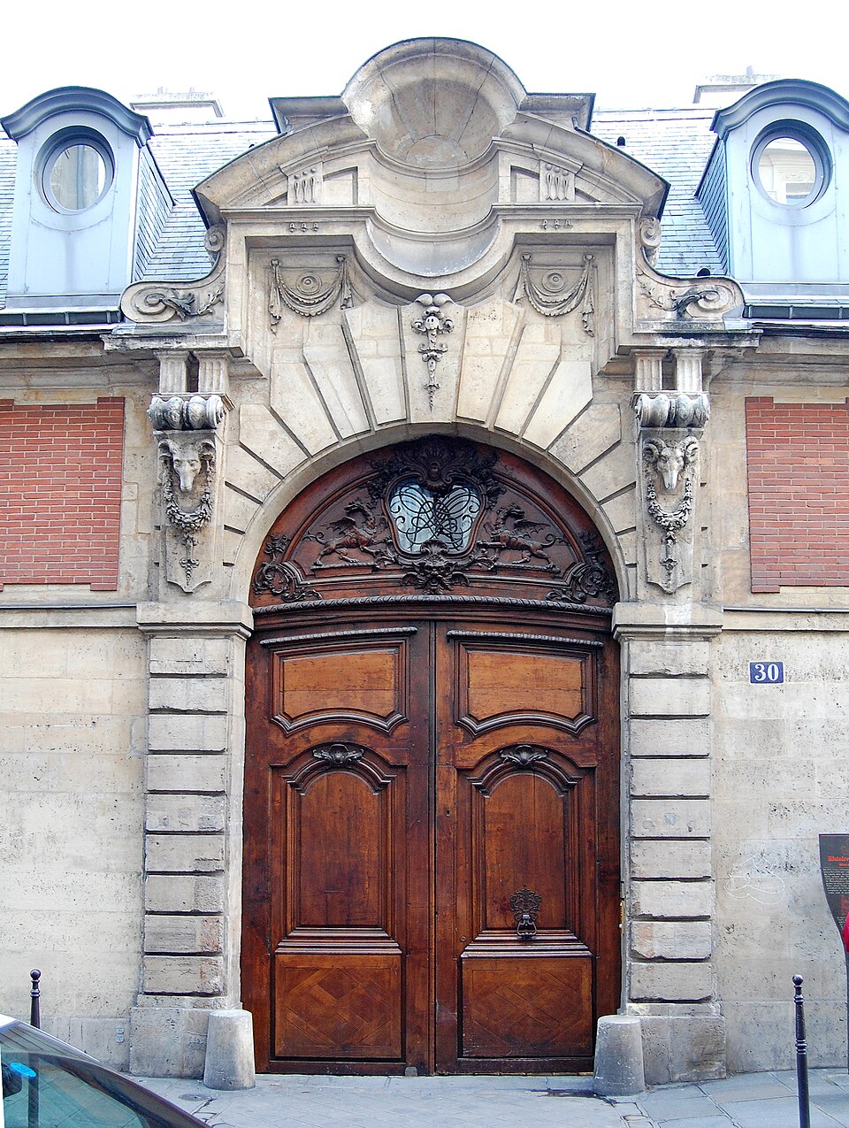 A photograph of hôtel d'Almeyras
