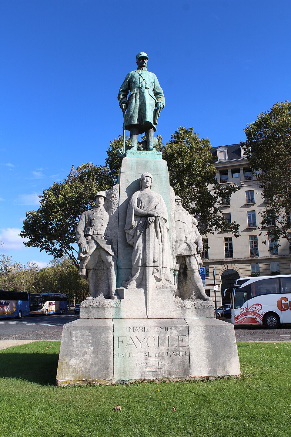 A photograph of Monument to Maréchal Fayolle