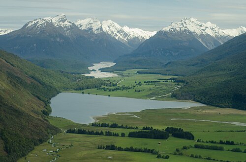 Diamond Lake