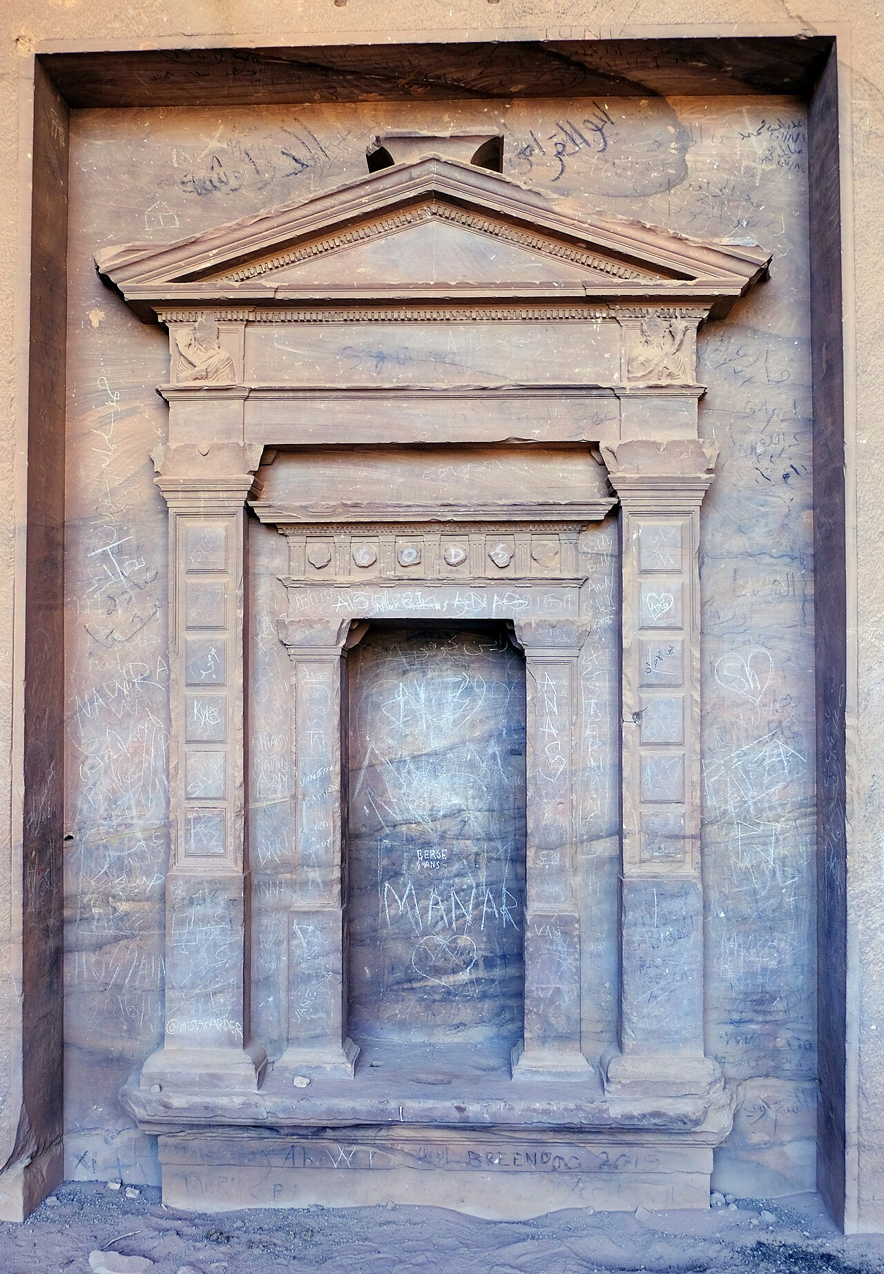 Tomb 468
