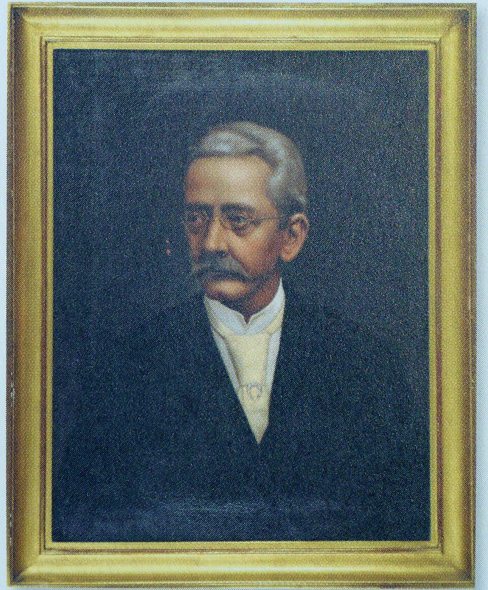 A photograph of Villa Patumbah