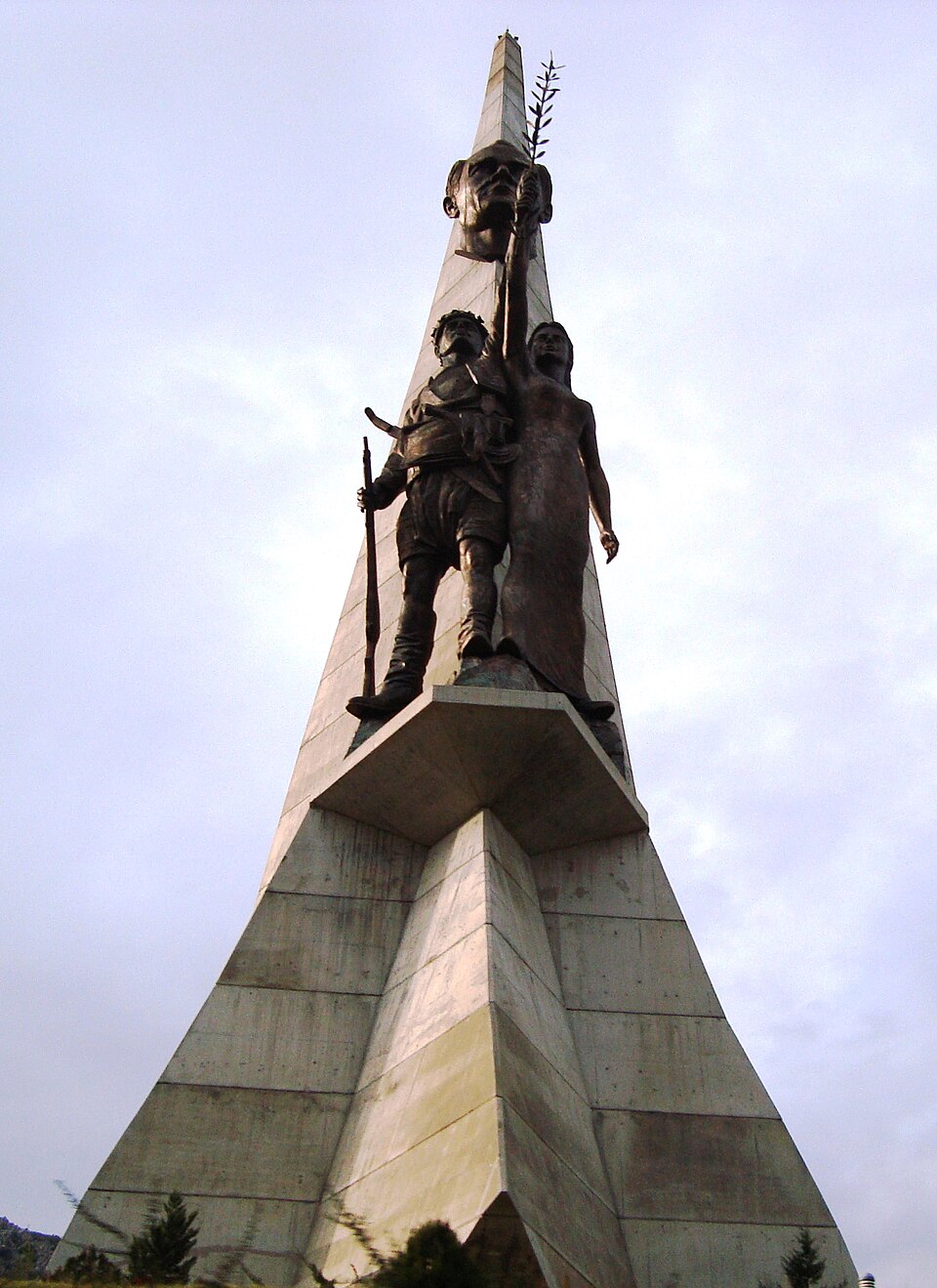 A photograph of Kuva-yi Milliye and the Republic Monument