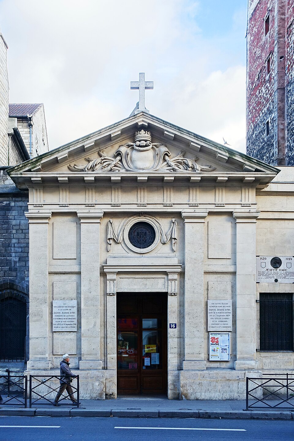 A photograph of Saint-Denys de la Chapelle