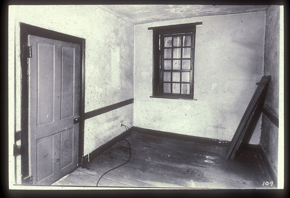 A photograph of Old Stone House