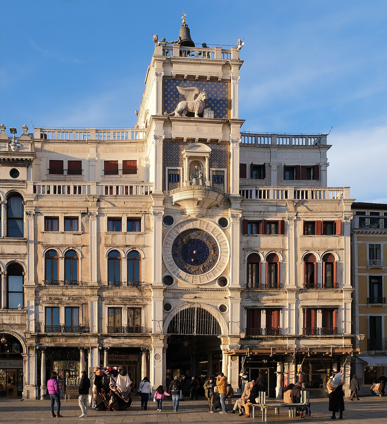 Ein Foto von Torre dell'orologio