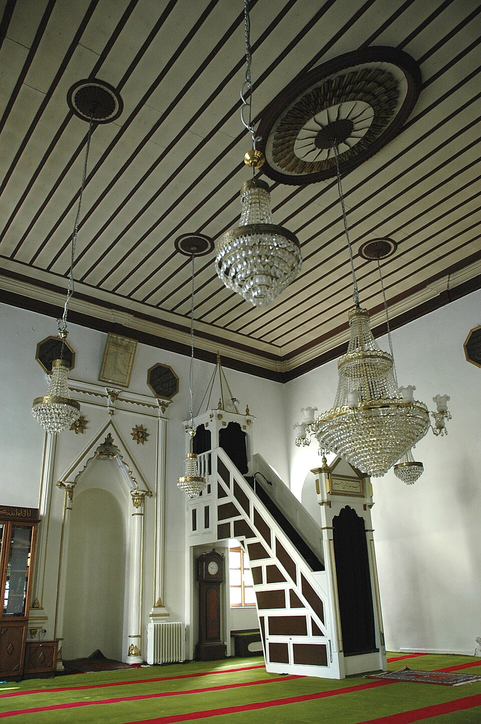 A photograph of Sultan Camii