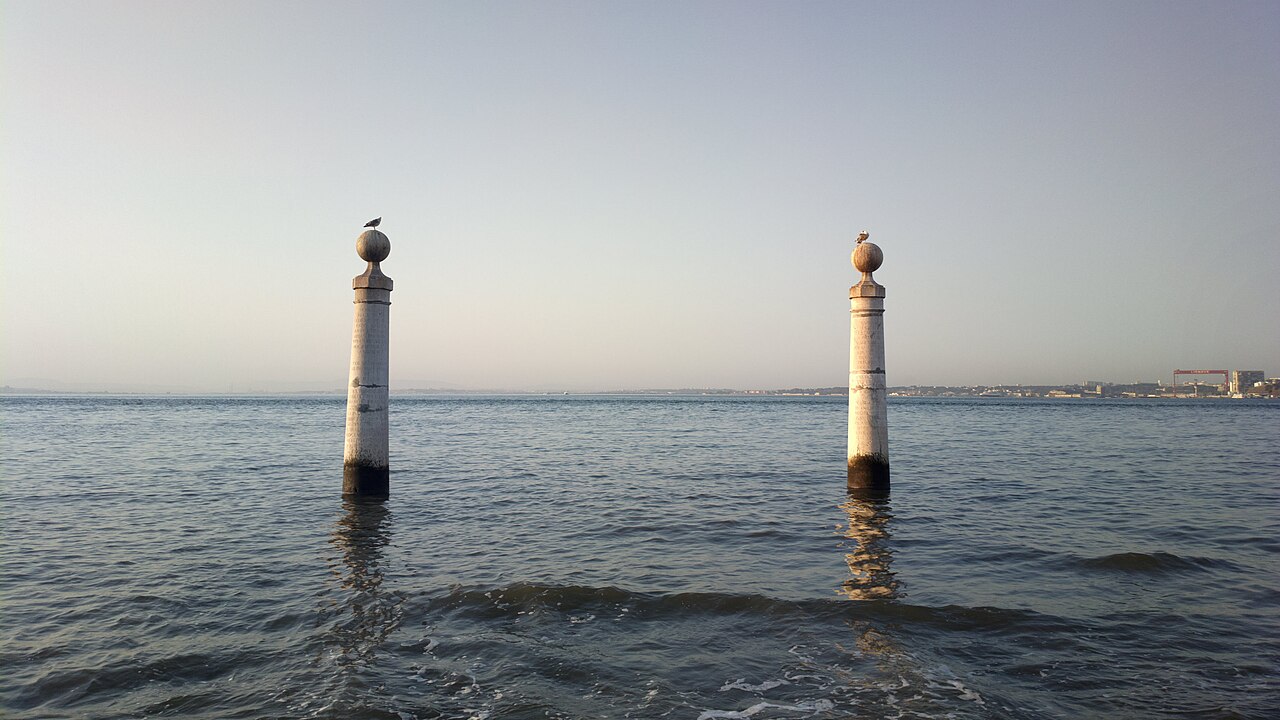 Cais das Colunas fotoğrafı
