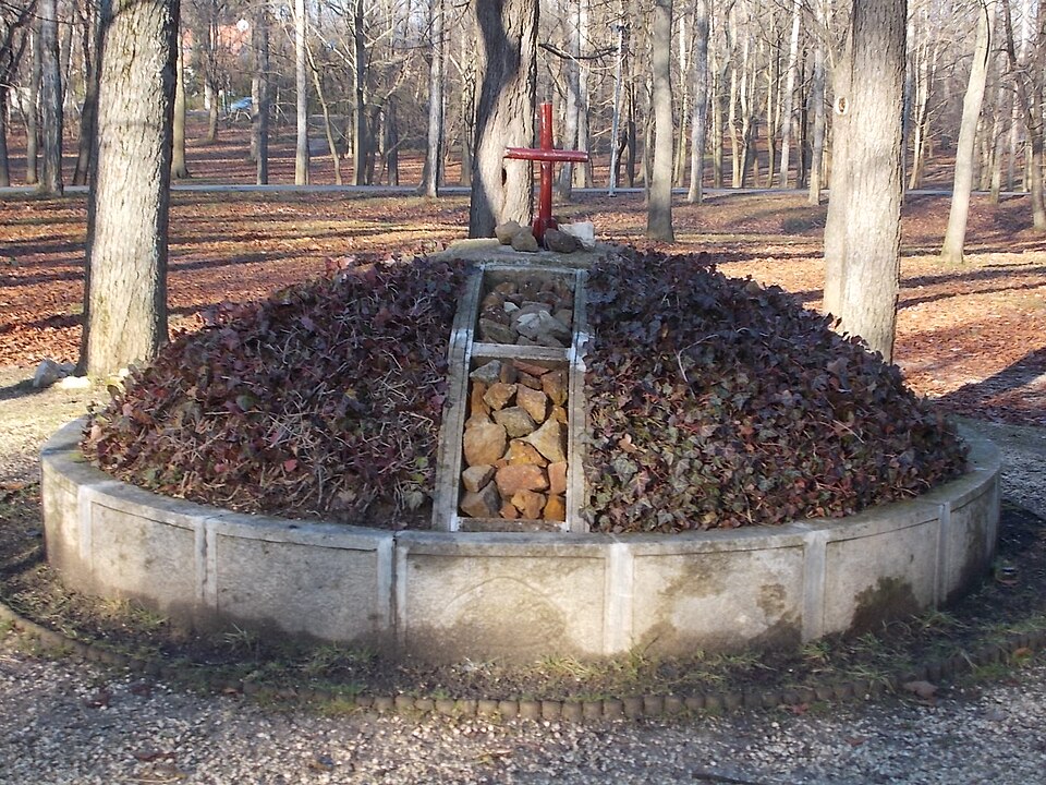 A photograph of Szent Korona Domb