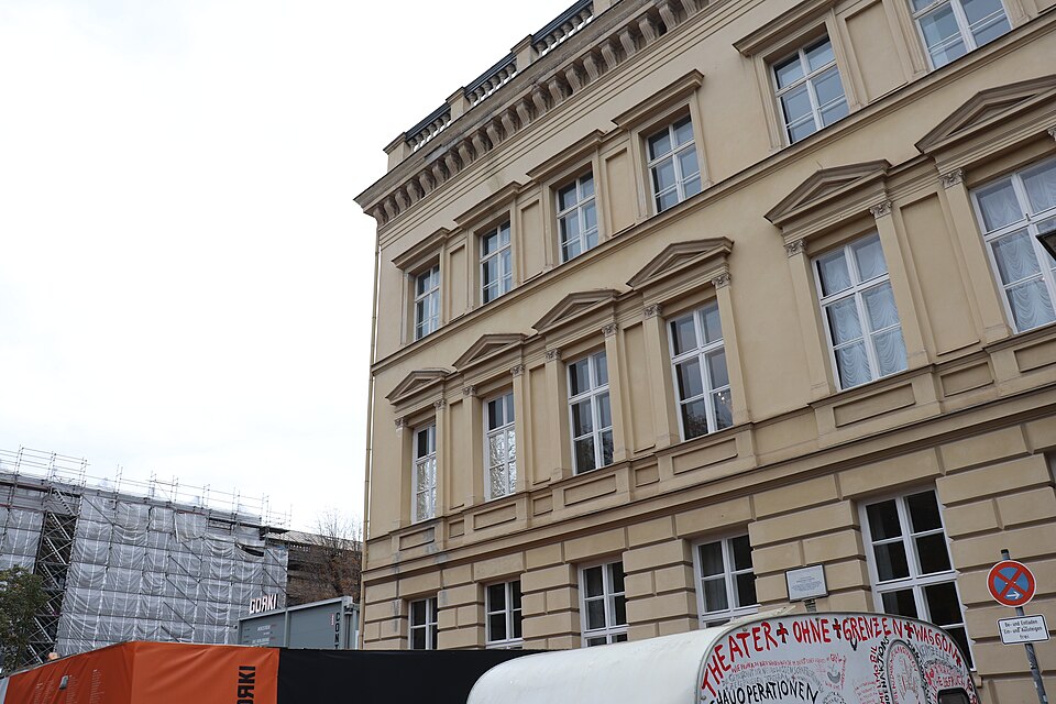 A photograph of Palais am Festungsgraben