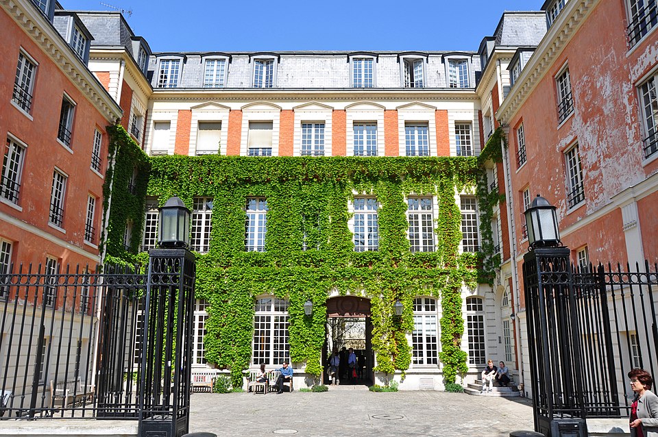A photograph of Hôtel Duret de Chevry